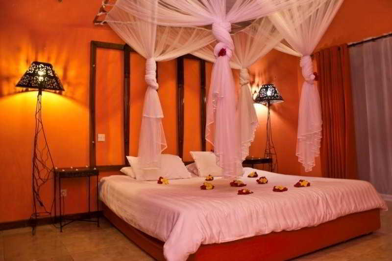 Nosy Be Hotel Exterior photo